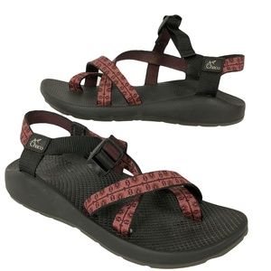 CHACO 11 Womens Red Toe Loop Sandals